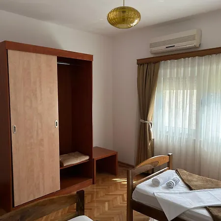 Lily House Apartment *